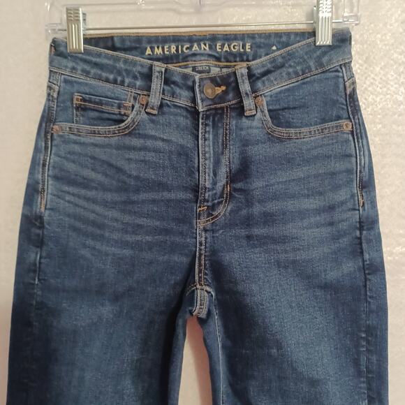 American Eagle MOM JEAN Women’s 0 Short Blue Medium Wash Mid Rise Stretch Denim - Picture 3 of 11